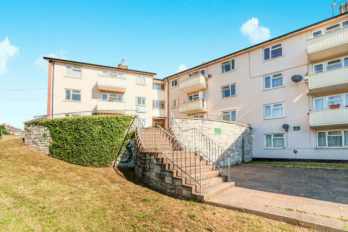 2 Bedroom Flat To Rent In Alma Road, Pennycomequick, Plymouth, PL3