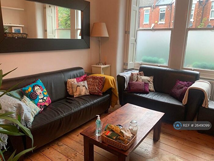 2 Bedroom Flat To Rent In Willesden Green, London, NW2