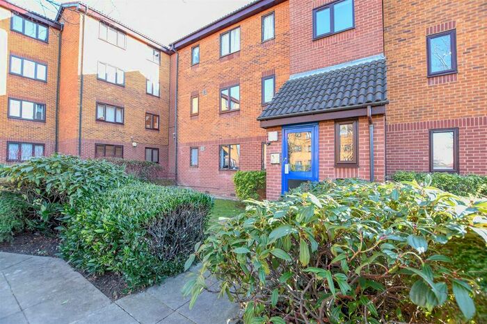 1 Bedroom Flat To Rent In Cumberland Place, London, SE6
