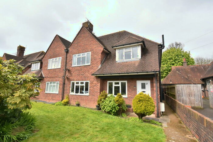 2 Bedroom Flat To Rent In Glebe Villas, Hove, BN3