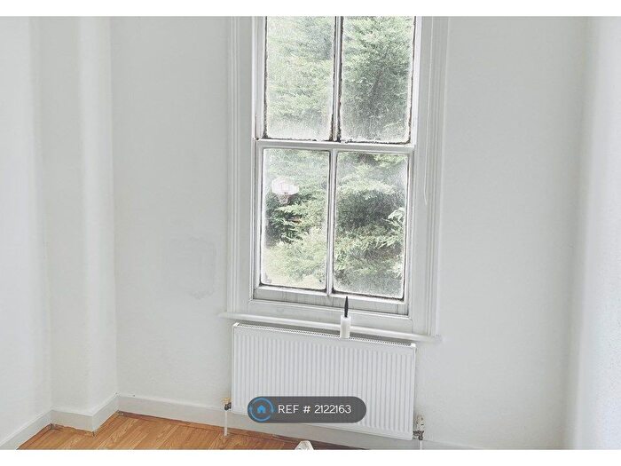 3 Bedroom Terraced House To Rent In Grove Avenue, London, W7