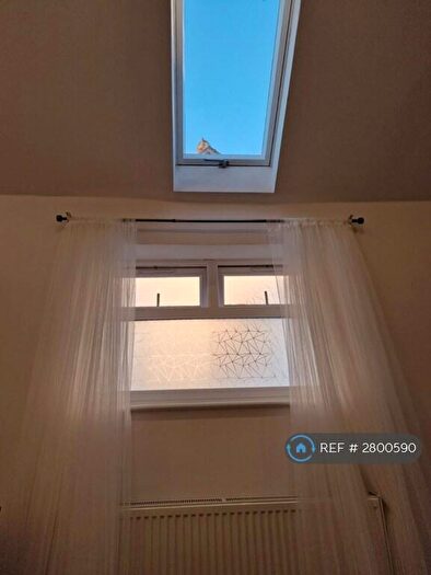 Studio To Rent In Endersleigh Gardens, London, NW4