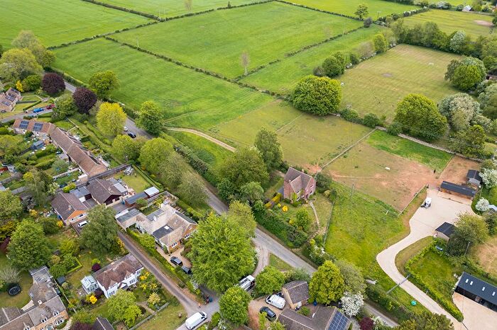 4 Bedroom Detached House For Sale In Pound Lane, Sibford Gower, OX15