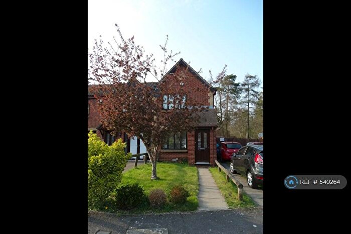 2 Bedroom End Of Terrace House To Rent In Pyegrove Chase, Bracknell, RG12
