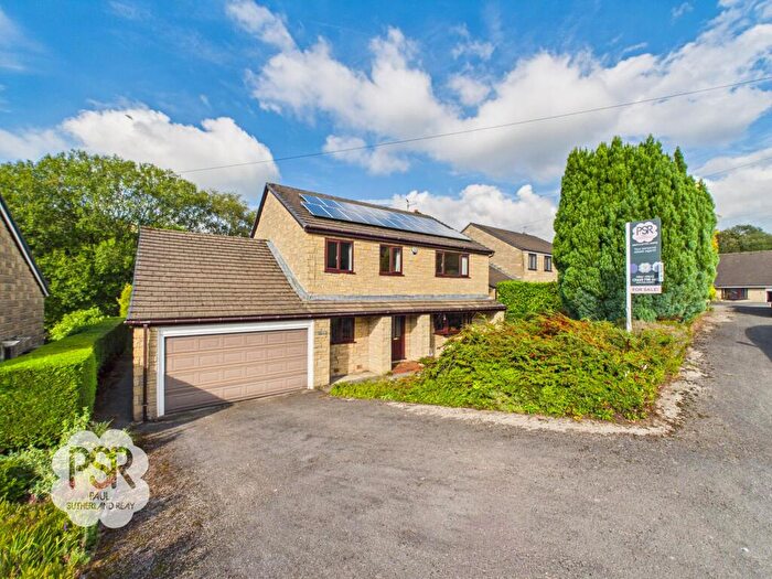 4 Bedroom Detached House For Sale In Birch Hall Close, Birch Vale, SK22