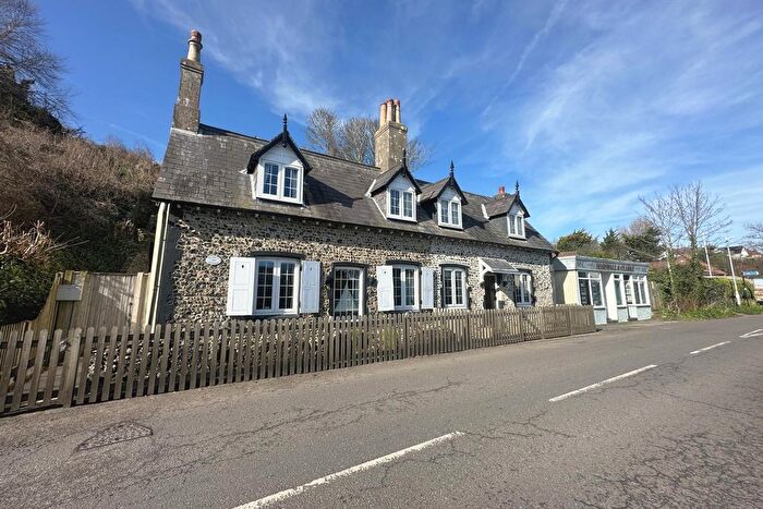 2 Bedroom Cottage For Sale In Cliffe Road, Kingsdown, CT14