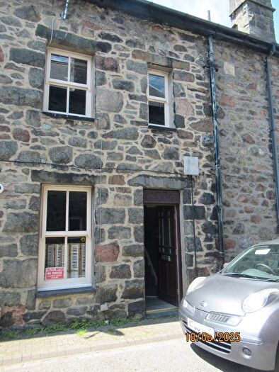 1 Bedroom Cottage To Rent In Wnion Square, Dolgellau, LL40