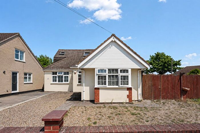 3 Bedroom Detached Bungalow For Sale In Herlwyn Avenue, Ruislip, HA4