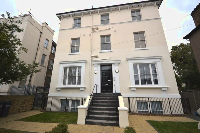 2 Bedroom Flat To Rent In Lennard Road Croydon, CR0