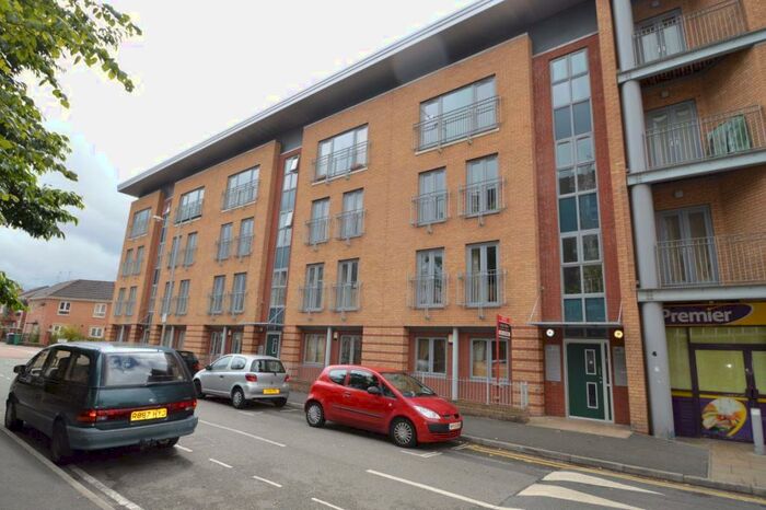 2 Bedroom Flat To Rent In Ellis Street, Manchester, M15