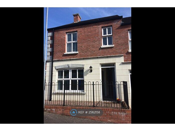 3 Bedroom Semi-Detached House To Rent In Riverview Heights, Ballynahinch, BT24