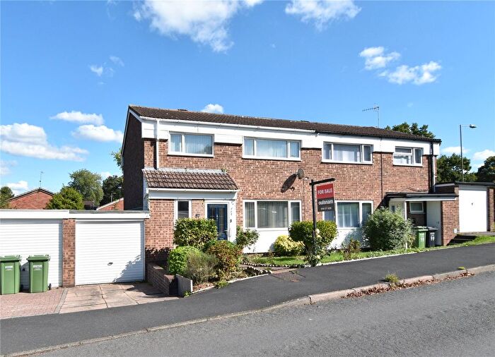 3 Bedroom Semi-Detached House For Sale In Crofters Way, Droitwich, Worcestershire, WR9