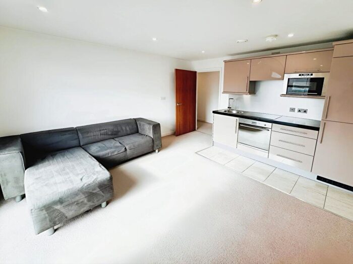 1 Bedroom Flat To Rent In Quay One, Leeds, West Yorkshire, LS9