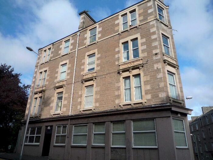 2 Bedroom Flat To Rent In Rosefield Street, West End, Dundee, DD1