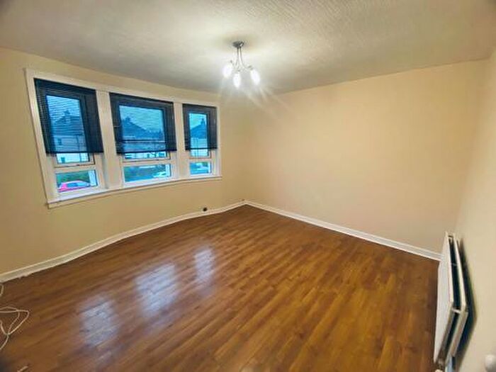 2 Bedroom Flat To Rent In Netherhill Road, Paisley, PA3