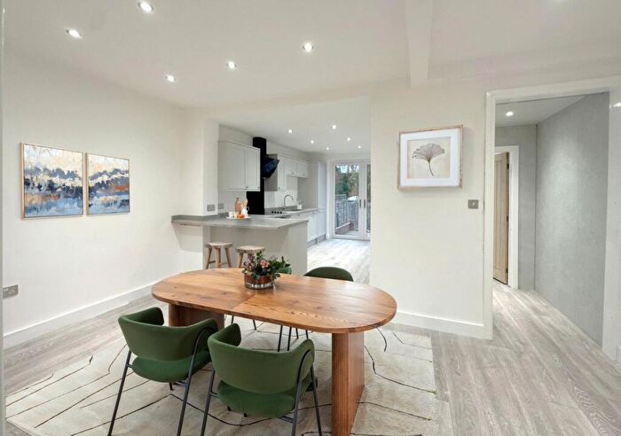 3 Bedroom Terraced House For Sale In Beverley Road, Hessle, Yorkshire, HU13