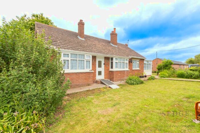 4 Bedroom Detached Bungalow For Sale In Cooks Road, Gosberton, Spalding, PE11