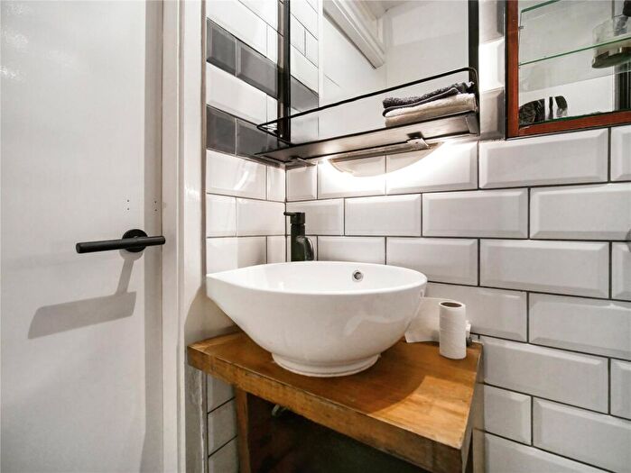 1 Bedroom Flat For Sale In Lethington Avenue, Shawlands, Glasgow City, G41