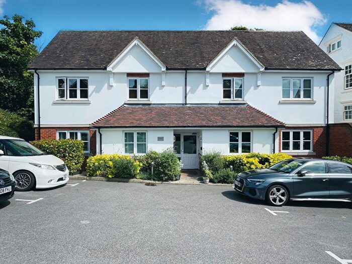 1 Bedroom Flat To Rent In Frenches Road, Redhill, Surrey, RH1