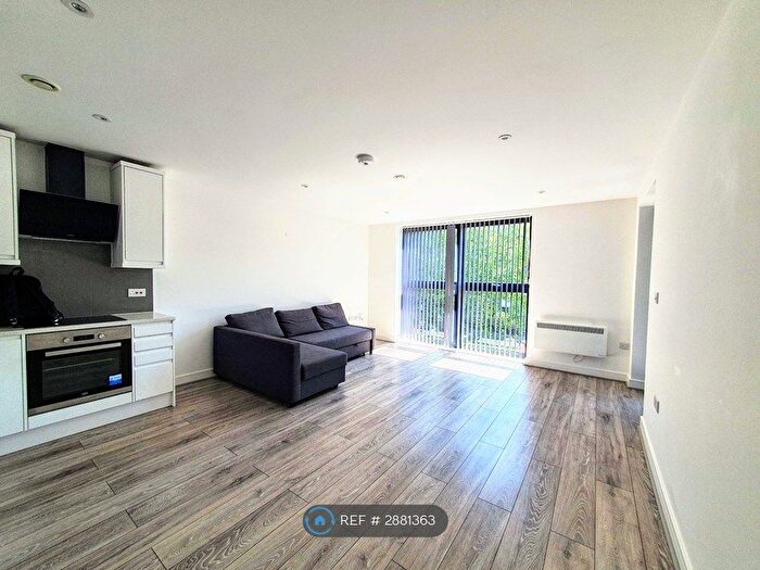 1 Bedroom Flat To Rent In Satchwell Road, London, E2