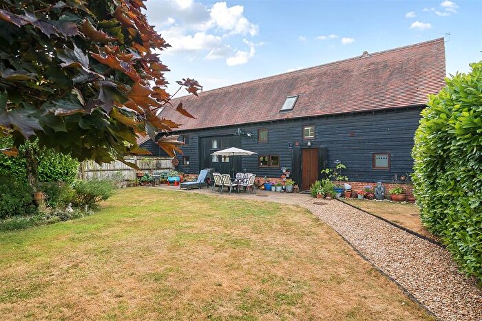 4 Bedroom Terraced House For Sale In The Potato Barn, Raans Road, Amersham, HP6