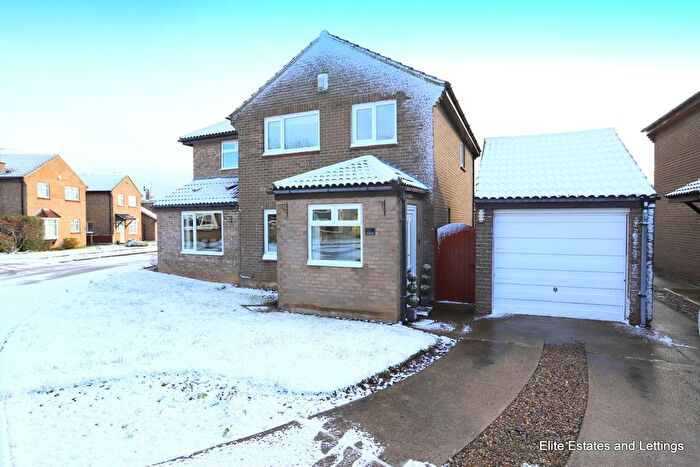 4 Bedroom Detached House For Sale In Ashcombe Close, Billingham, TS22