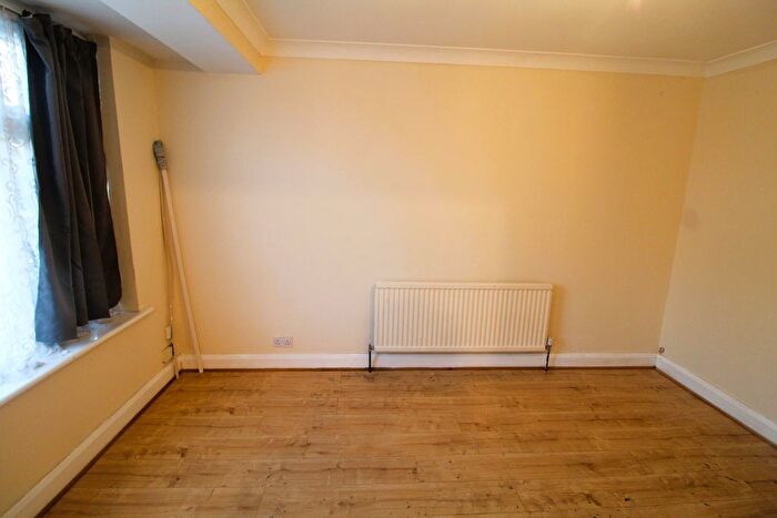3 Bedroom Semi Detached House To Rent In Royal Lane, Uxbridge, UB8