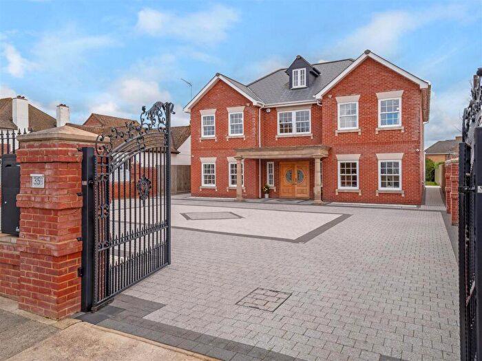 5 Bedroom House For Sale In Marlings Park Avenue, Chislehurst, BR7