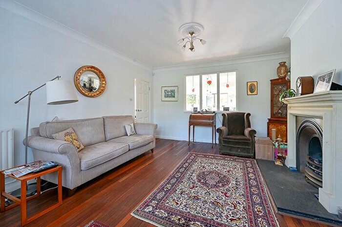 3 Bedroom Semi-Detached House For Sale In Claremont Avenue, New Malden, Surrey, KT3