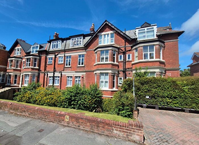 2 Bedroom Flat For Sale In Norwich Mansions, Norwich Avenue West, Bournemouth, Dorset, BH2