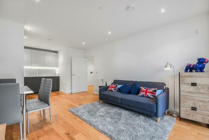 1 Bedroom Flat To Rent In Penny Brookes Street, New Stratford Works, E15