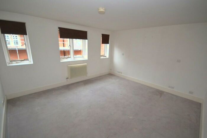 1 Bedroom Penthouse To Rent In The Convent, College Street, Nottingham, NG1