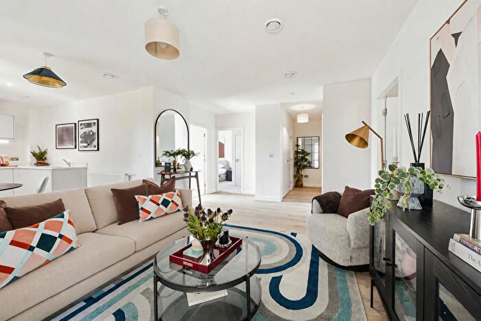3 Bedroom Apartment To Rent In Goodmayes Square, Teal Road, Ilford, IG3