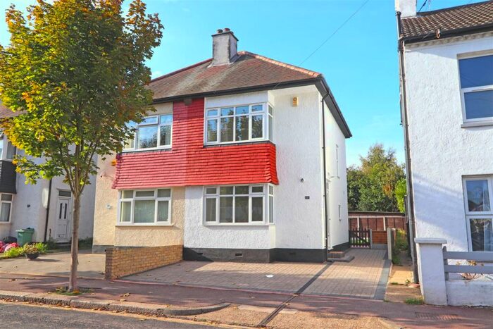 3 Bedroom Semi-Detached House To Rent In Colchester Road, Southend-On-Sea, SS2