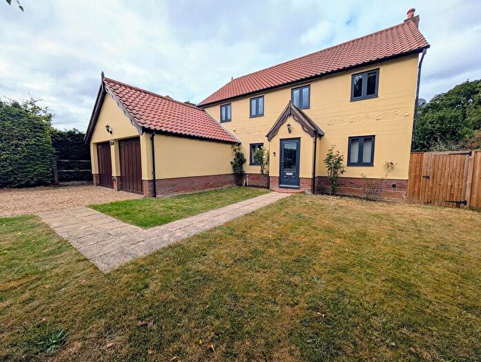 4 Bedroom Detached House For Sale In Cross Street, Drinkstone, IP30
