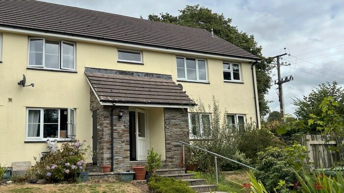 2 Bedroom Flat To Rent In Hunters Wood, Great Torrington, Devon, EX38