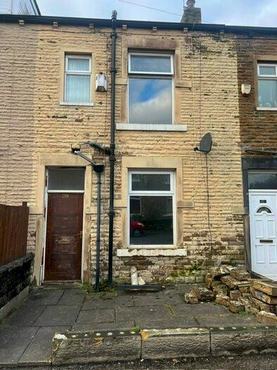 3 Bedroom Terraced House To Rent In Falmouth Avenue, Bradford, BD3
