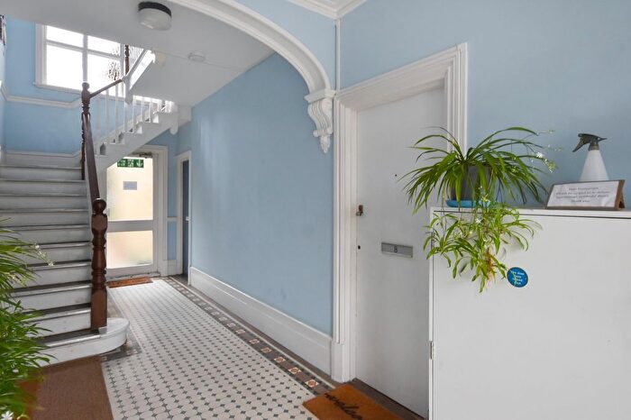 1 Bedroom Flat For Sale In Ness Road, Shoeburyness, Essex, SS3