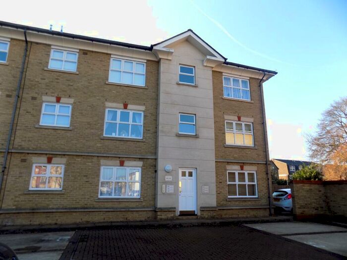 1 Bedroom Apartment To Rent In Stapleford Close, Chelmsford, CM2