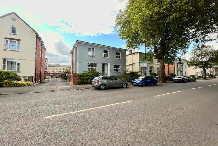 1 Bedroom Flat To Rent In Avenue Road, Leamington Spa, CV31