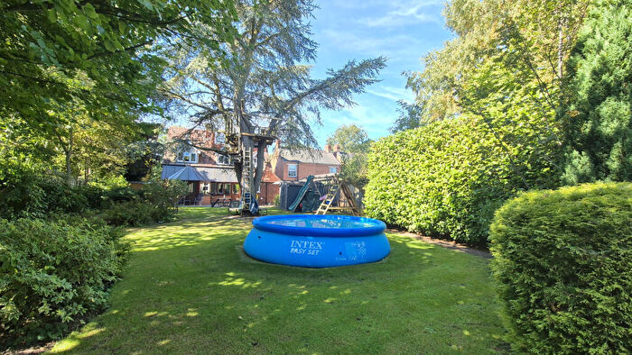 5 Bedroom Detached House For Sale In Marton Road, Long Itchington, CV47