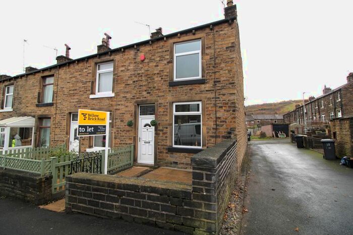 2 Bedroom Terraced House To Rent In Myrtle Road, Elland, HX5