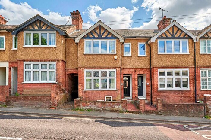 3 Bedroom Terraced House For Sale In Folly Lane, St. Albans, Hertfordshire, AL3