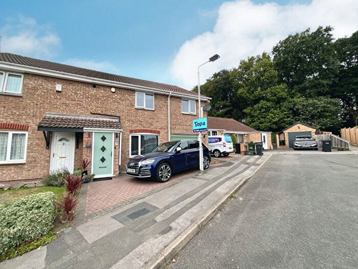 3 Bedroom Semi-Detached House For Sale In Ludgate Close, Nottingham, NG5