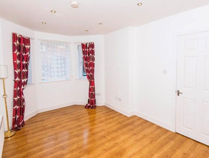2 Bedroom Apartment To Rent In Bullar Road Southampton, SO18