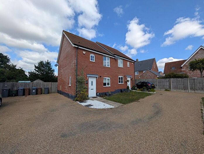 3 Bedroom Semi-Detached House To Rent In Daisy Drive, Leiston, IP16