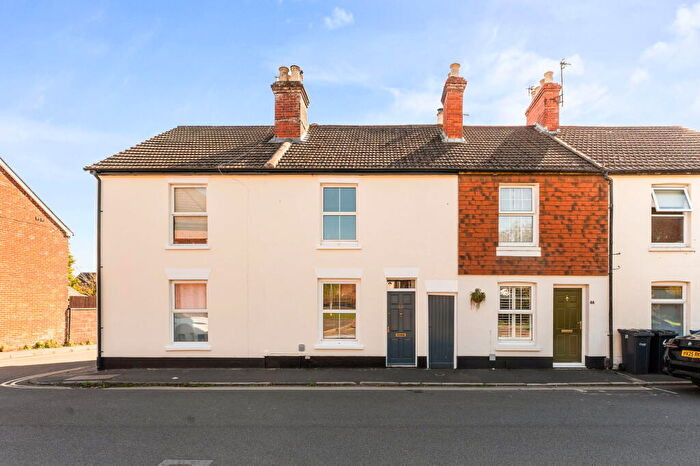 3 Bedroom Terraced House For Sale In Waterloo Road, Salisbury, SP1