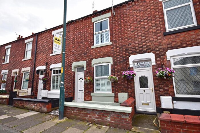 2 Bedroom Terraced House For Sale In Stockport Road, Gee Cross, Hyde, SK14
