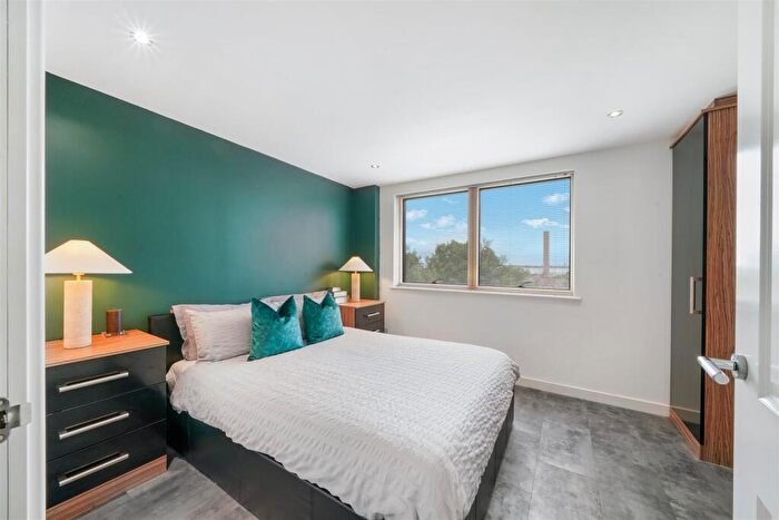 2 Bedroom Apartment For Sale In Craven Park, Harlesden, NW10