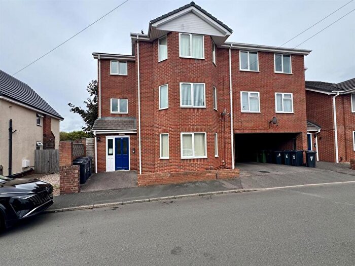 2 Bedroom Apartment To Rent In Belper Row, Dudley, DY2